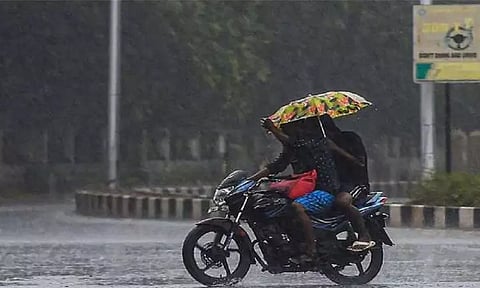 ’மோந்தா’ புயல்: ஒடிசாவில் கனமழை எச்சரிக்கை: முன்னெச்சரிக்கை நடவடிக்கைகள் தீவிரம்