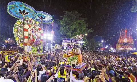 முருகன் கோவில்களில் சூரசம்ஹார விழா கோலாகலம்: திரளான பக்தர்கள் சாமி தரிசனம்