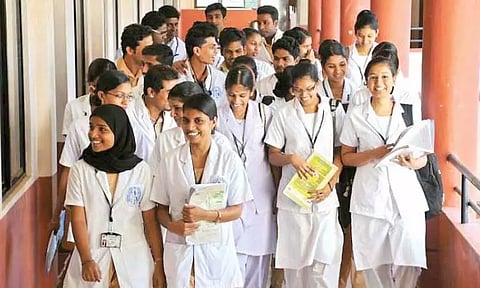 பூட்டான் சுகாதார அமைச்சக மருத்துவமனையில் வேலை: செவிலியர்கள் விண்ணப்பிக்கலாம்