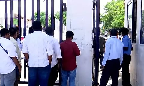 நாமக்கல்: விடுதி உணவால் மாணவர்களுக்கு ஒவ்வாமை - தனியார் கல்லூரிக்கு விடுமுறை அறிவிப்பு