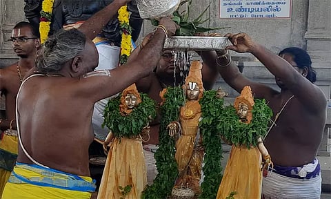 பவித்ர உற்சவம்: கன்னியாகுமரி வெங்கடாஜலபதி கோவிலில் உற்சவர்களுக்கு சிறப்பு அபிஷேகம்