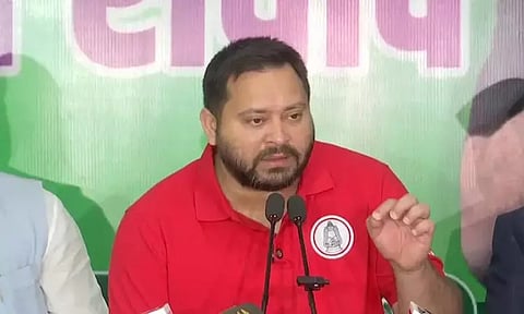 விவசாயிகளுக்கு இலவச மின்சாரம், பெண்களுக்கு ஆண்டுக்கு ரூ.30 ஆயிரம் - தேஜஸ்வி யாதவ் வாக்குறுதி