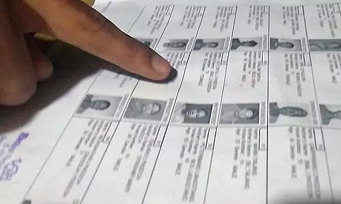 சிறப்பு தீவிர திருத்தப்பணி: வாக்குச்சாவடி அலுவலரை அறிந்துகொள்ள இணையதள முகவரி