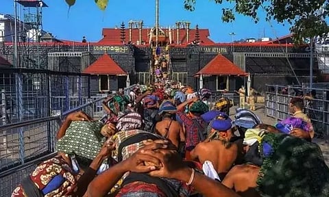 சபரிமலையில் சுற்றுச்சூழல் மாசு: பாக்கெட் ஷாம்பு, செயற்கை குங்குமம் விற்க தடை!