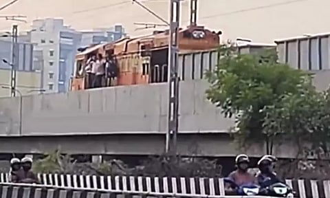 வேளச்சேரி - பரங்கிமலை வழித்தடத்தில் சரக்கு ரெயில் சோதனை ஓட்டம்