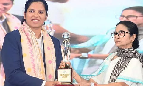 இந்திய வீராங்கனை ரிச்சா கோஷ் டி.எஸ்.பி.யாக நியமனம்