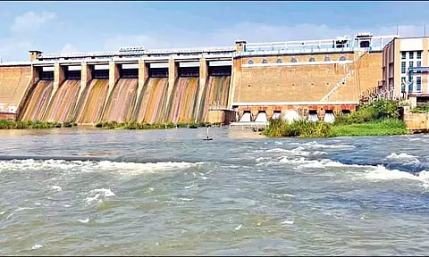 வைகை அணையில் இருந்து 3-ம் கட்டமாக தண்ணீர் திறப்பு