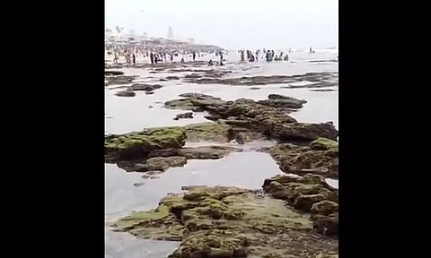 திருச்செந்தூரில் திடீரென உள்வாங்கிய கடல்