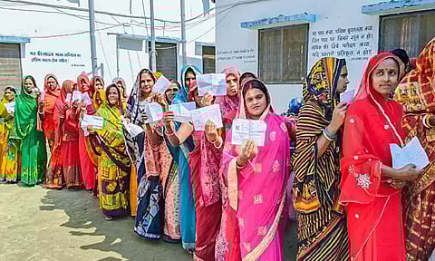 பீகார் சட்டசபை தேர்தல்: இரண்டாம் கட்ட வாக்குப்பதிவு தொடங்கியது