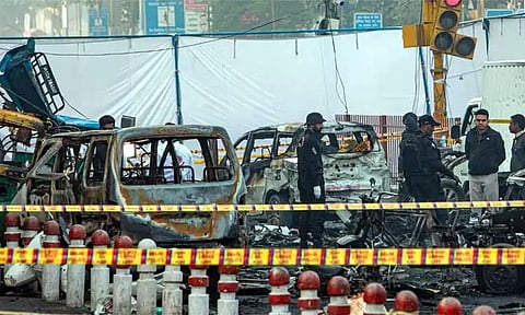 டெல்லி கார் வெடிப்பு: பலி எண்ணிக்கை 12 ஆக உயர்வு