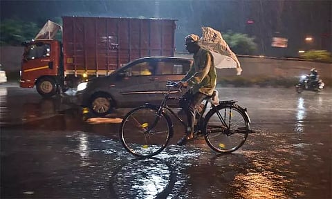 நள்ளிரவு 1 மணி வரை மழைக்கு வாய்ப்பு உள்ள மாவட்டங்கள்...!