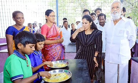 ராயபுரத்தில் நடைபெற்று வரும் வளர்ச்சி திட்டப் பணிகள் - அமைச்சர் சேகர்பாபு ஆய்வு