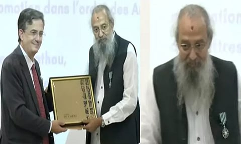 தோட்டா தரணிக்கு செவாலியர் விருது வழங்கி கவுரவிப்பு