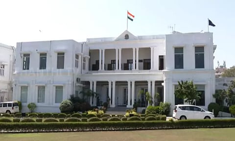 தமிழக இணையவழி குற்றப்பிரிவு போலீசார் மேற்கொண்ட சிறப்பு நடவடிக்கை - 4 மனித கடத்தல் ஏஜெண்ட்டுகள் கைது