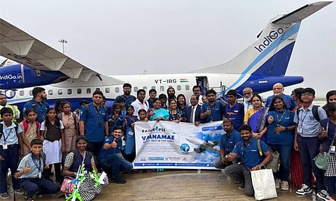 குழந்தைகள் தினத்தில் 30 பேரின் விமான பயண கனவு நனவானது: அமைச்சர் கீதாஜீவன் பங்கேற்பு