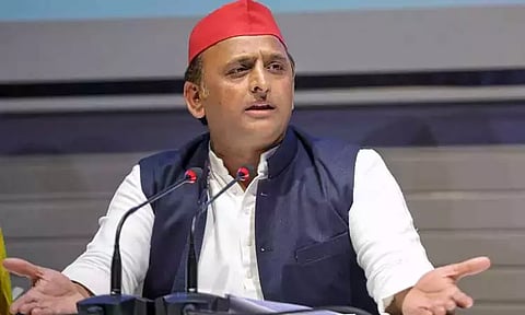 பீகார் தேர்தலில் பாஜக மோசடி செய்துள்ளது - அகிலேஷ் யாதவ் குற்றச்சாட்டு