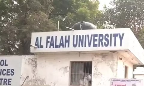 டெல்லி குண்டு வெடிப்பு: 25 இடங்களில் அமலாக்கத்துறை சோதனை