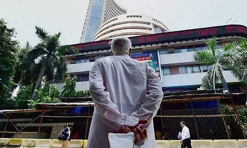 சரிவுடன் நிறைவடைந்த இந்திய பங்குச்சந்தை; இன்றைய நிலவரம்