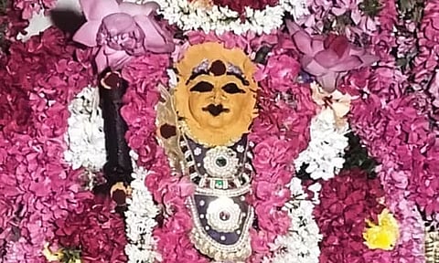 வேலாயுதம்பாளையம்: முருகன் கோவில்களில் சிறப்பு வழிபாடு