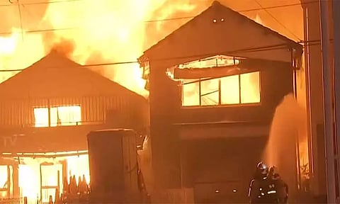 ஜப்பானில் குடியிருப்பு பகுதியில் பயங்கர தீ விபத்து; 170 வீடுகள் எரிந்து நாசம் - ஒருவர் உயிரிழப்பு