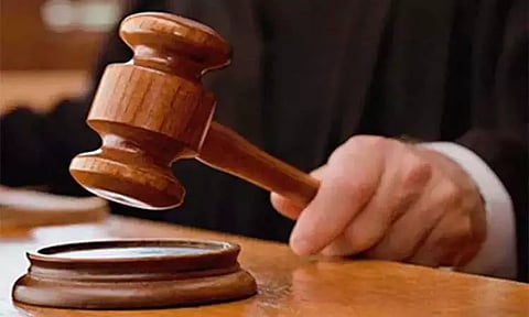 இங்கிலாந்தில் கோர்ட்டு உத்தரவை மீறிய போலீசாருக்கு ரூ.58 லட்சம் அபராதம்