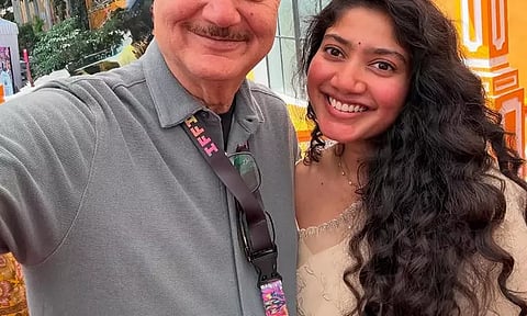 Photo Moment: Anupam Kher and Sai Pallavi Click a Sweet Selfie at IFFI