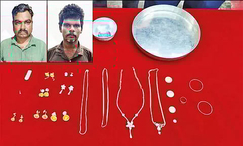 பேராசிரியர் வீட்டில் கொள்ளையடித்த 2 பேர் கைது; 21 பவுன் நகைகள் மீட்பு