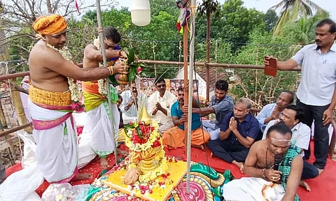 பண்ருட்டி அருகே ரேணுகா பரமேஸ்வரி அம்மன் கோவில் கும்பாபிஷேக விழா