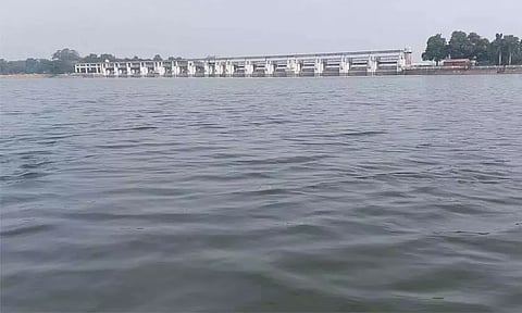 பூண்டி ஏரியில் நீர் திறப்பு: கொசஸ்தலை ஆற்றங்கரையோர மக்களுக்கு வெள்ள அபாய எச்சரிக்கை