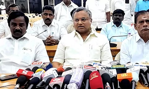 செங்கோட்டையனின் அனுபவத்தை த.வெ.க. முழுமையாக பயன்படுத்திக் கொள்ளுமா? - கார்த்தி சிதம்பரம் கேள்வி