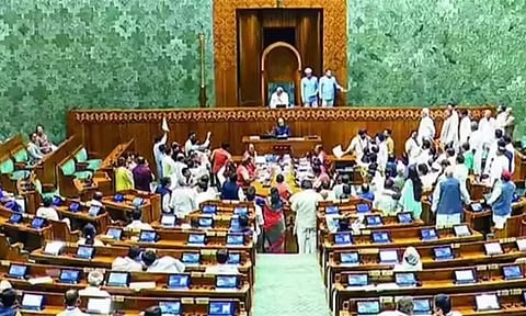 நாடாளுமன்றம் நாளை கூடுகிறது; 10 மசோதாக்களை தாக்கல் செய்ய மத்திய அரசு திட்டம்