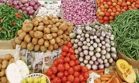 மழையால் விளைச்சல் பாதிப்பு.. காய்கறி விலை மேலும் உயர்வு