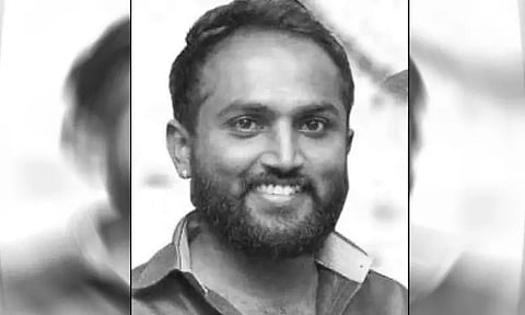 ஓசூரில் பயங்கரம்: அ.தி.மு.க. பிரமுகர் ஓட ஓட விரட்டி வெட்டிக்கொலை.. மர்ம கும்பல் வெறிச்செயல்