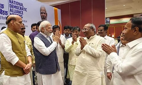 தேசிய ஜனநாயக கூட்டணி எம்.பி.க்களுக்கு நாளை மறுநாள் பிரதமர் மோடி விருந்து