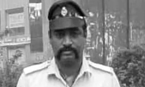 மதுபோதையில் வாலிபர் ஓட்டிய கார்.. பிடிக்க சென்ற போலீஸ்காரருக்கு நேர்ந்த விபரீதம்