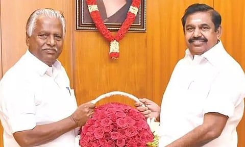 அதிமுக தற்காலிக அவைத் தலைவராக கே.பி.முனுசாமி தேர்வு
