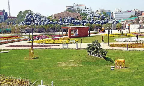கோவை செம்மொழிப் பூங்கா: இன்று முதல் பொதுமக்கள் பார்வையிட அனுமதி