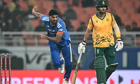 டி20 கிரிக்கெட்: மோசமான சாதனை படைத்த அர்ஷ்தீப் சிங்