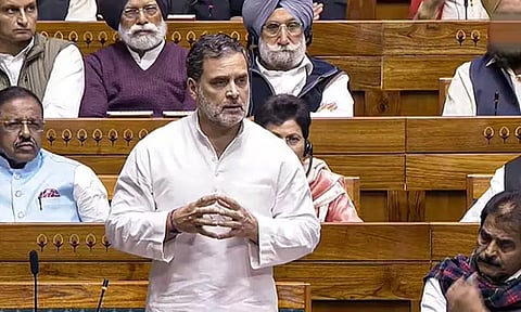 தீவிரமடையும் காற்று மாசு: விவாதம் நடத்த ராகுல் காந்தி விடுத்த அழைப்பை ஏற்றது மத்திய அரசு...!