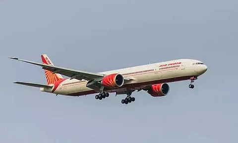 பனிமூட்டம் காரணமாக ரத்தாகும் விமானங்கள்; கட்டணம் திருப்பி செலுத்தப்படும் - ஏர் இந்தியா அறிவிப்பு