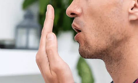 வாய் துர்நாற்றத்தை நிறுத்துவது எப்படி?