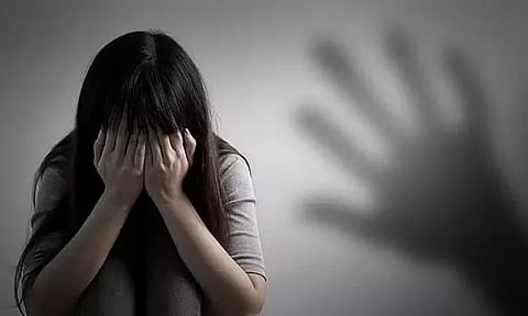 பிளஸ்-2 மாணவிக்கு பாலியல் தொல்லை; அரசு பள்ளி ஆசிரியர் கைது