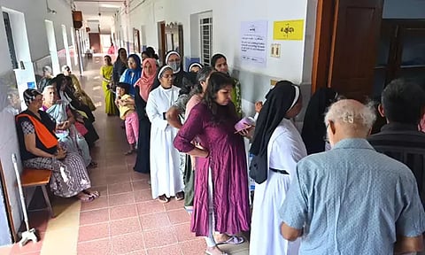 கேரள உள்ளாட்சி தேர்தல்; காங்கிரஸ் கூட்டணி 387 வார்டுகளில் முன்னிலை