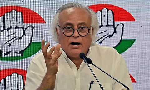 நேருவை தொடர்ந்து காந்தியை வெறுக்க தொடங்கியுள்ளது பாஜக: காங்கிரஸ் விமர்சனம்