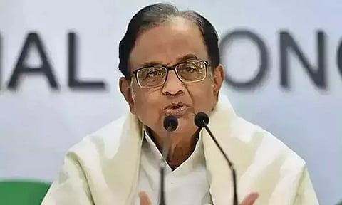 சென்னை விமான நிலையத்தில் “சுத்தம், சுகாதாரம் இல்லை; துர்நாற்றம் வீசுகிறது”- ப.சிதம்பரம்