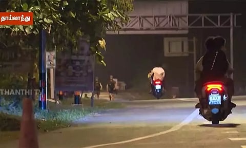 இரவு முழுவதும் துப்பாக்கி சூடு; தாய்லாந்து-கம்போடியா எல்லையில் நீடிக்கும் பதற்றம்