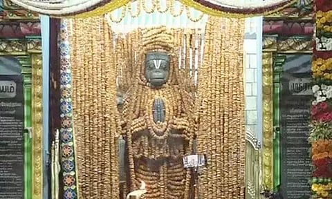 ஆஞ்சநேயருக்கு 1,00,008 வடைகளால் மாலை... இது நாமக்கல் அனுமன் ஜெயந்தி விழா ஸ்பெஷல்