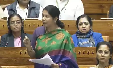 ஆங்கிலம், இந்தி மட்டும் தானா..? மசோதாக்களுக்கு தமிழில் பெயர் வைக்காதது ஏன்? - கனிமொழி எம்.பி. கேள்வி