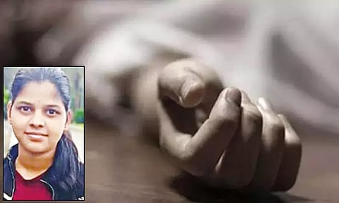 போட்டி தேர்வில் தேர்ச்சி பெற்றும் அரசு வேலை கிடைக்காததால் விரக்தி - இளம்பெண் எடுத்த விபரீத முடிவு