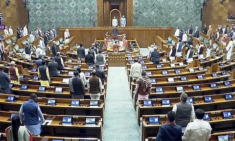 குளிர்கால கூட்டத்தொடர் நிறைவு: மக்களவை காலவரையறையின்றி ஒத்திவைப்பு